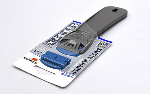 Display in use in retail environment