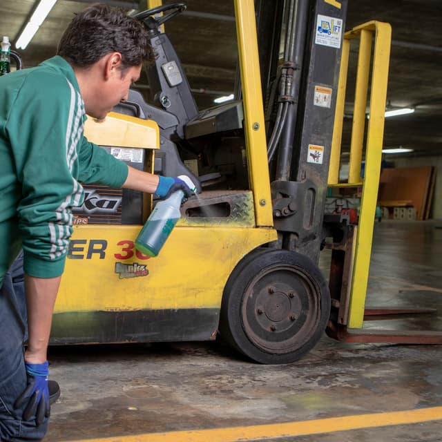 Aplicación del Limpiador Industrial Simple Green